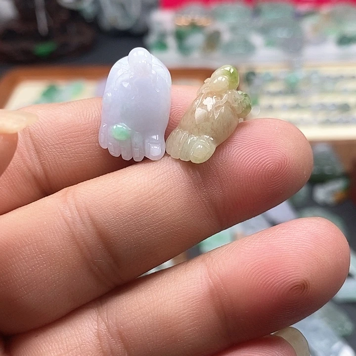 吊坠(不含链)未镶嵌翡翠一个50