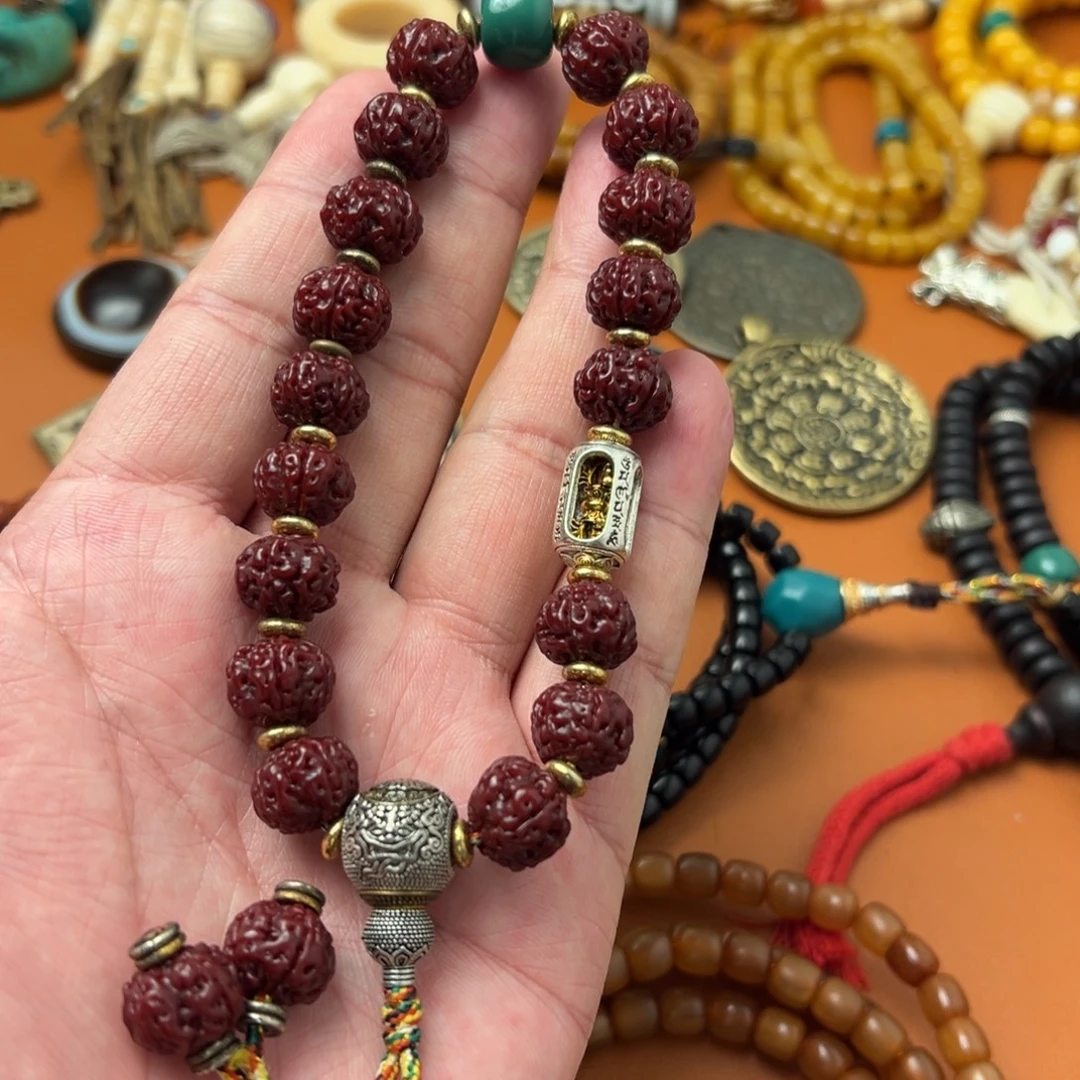 泥塑……………………金刚