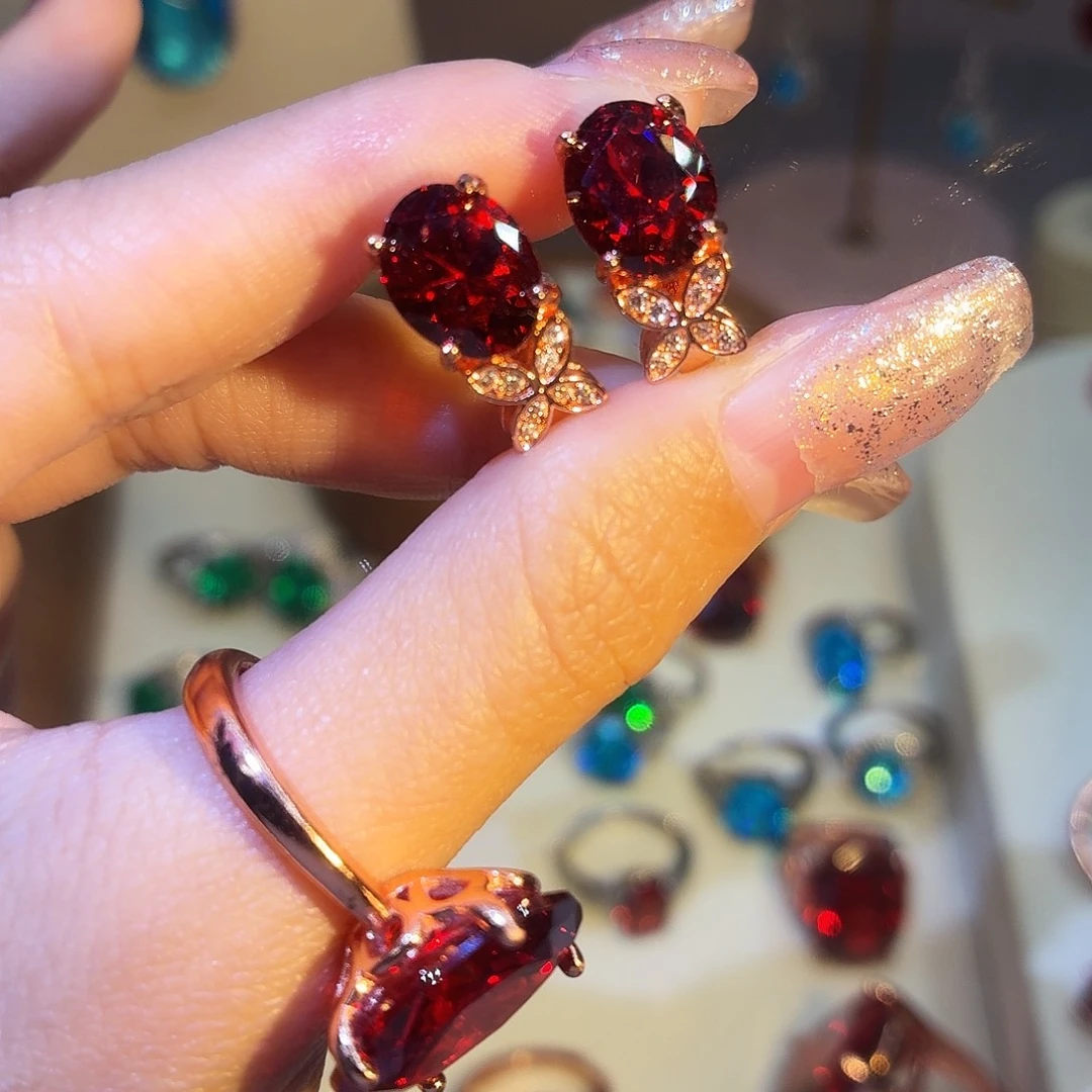 合成立方氧化锆合金蝴蝶耳扣