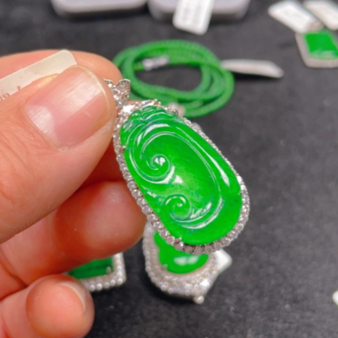 【闪购商品】翡翠颈饰银S925镶嵌吊坠