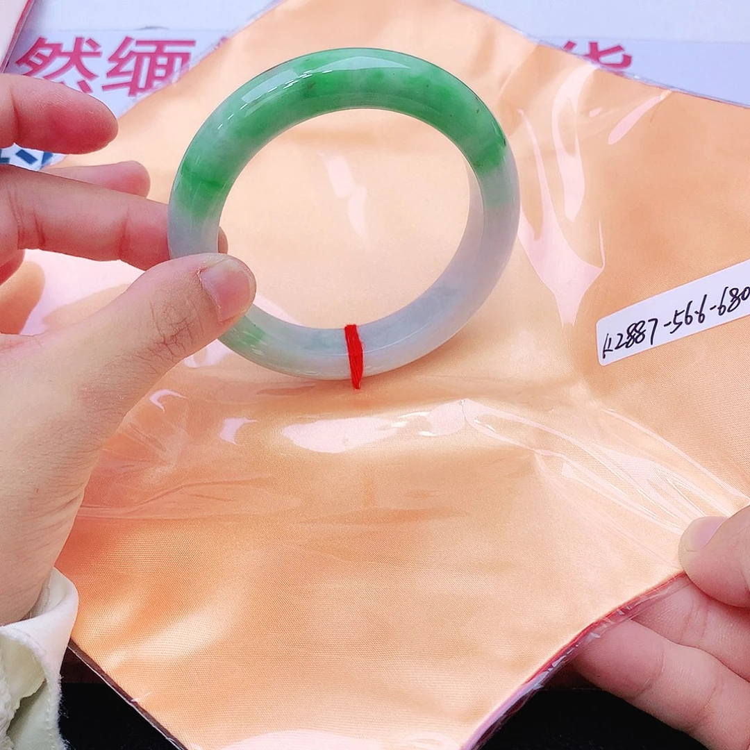 未镶嵌手镯翡翠翡翠