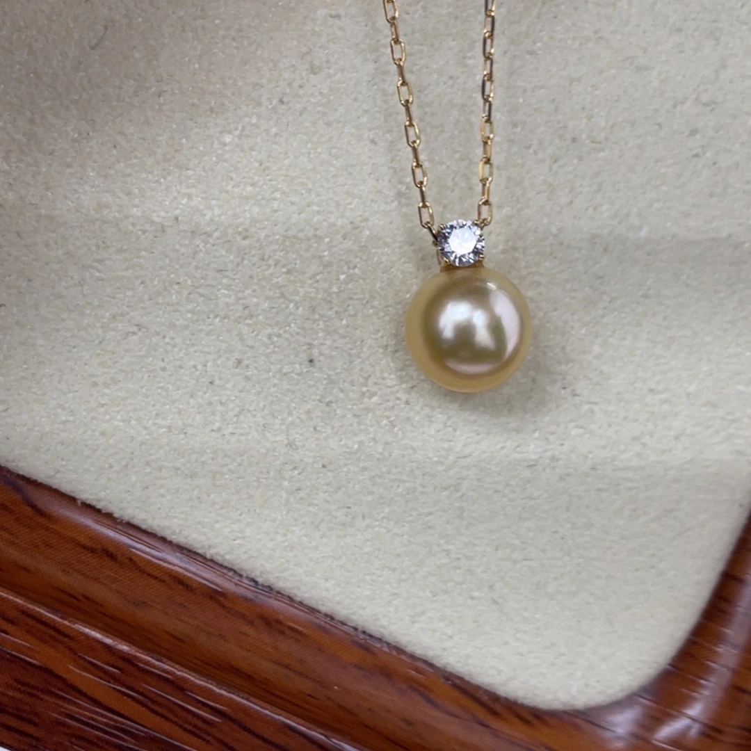 海水珍珠吊坠(赠链)18K金镶嵌