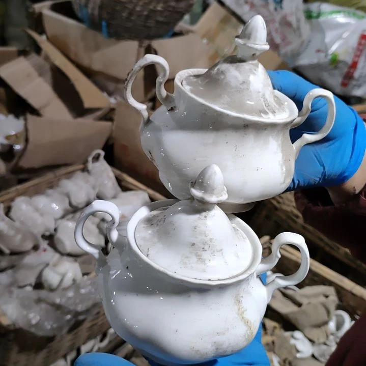 摆件陶瓷盘子碗啥都有