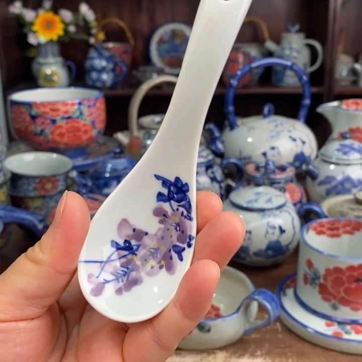 摆件hh hy uu hh hj j j