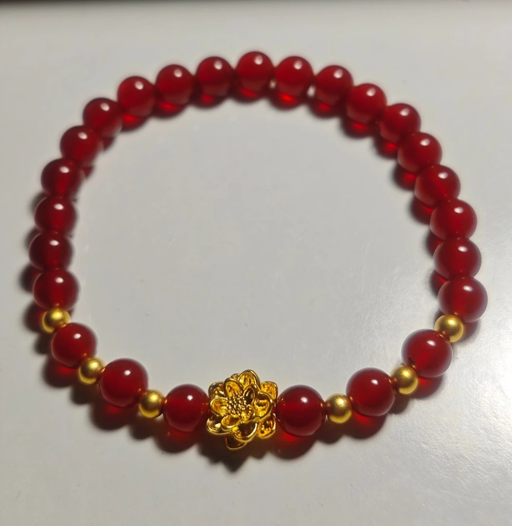 B(010）足金莲花+3.5mm古法金珠6颗（赠卡六红玉 髓）多样性发货