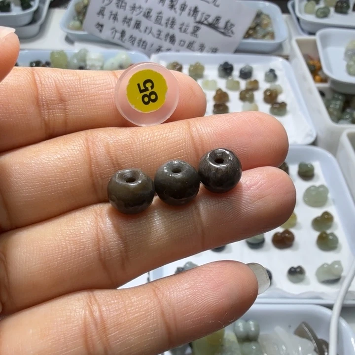 和田玉未镶嵌珠宝奇石