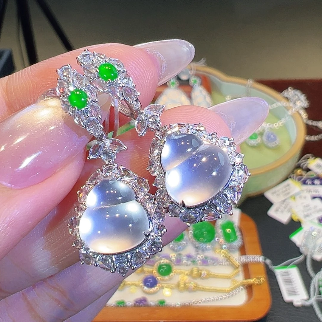 翡翠18K金镶嵌耳环翡翠