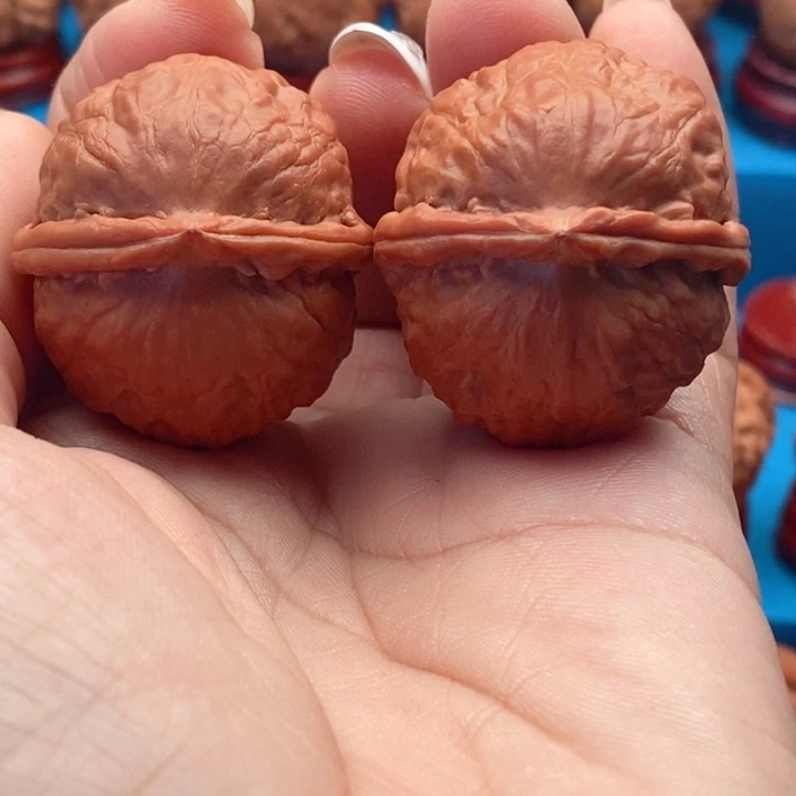 核桃精品文玩核桃手捻玲珑元宝