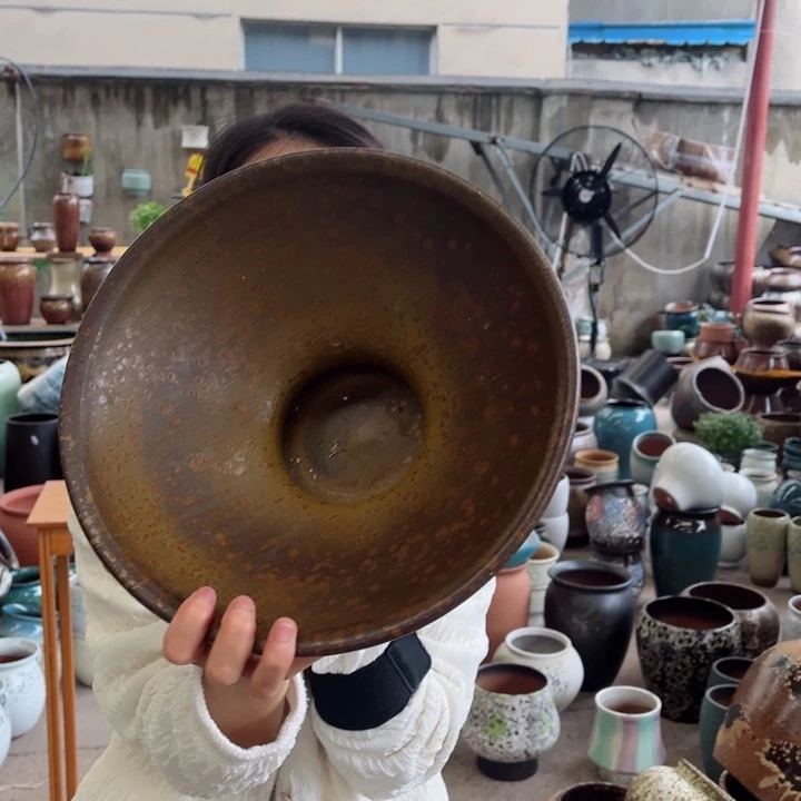 高15 口31。 无孔。