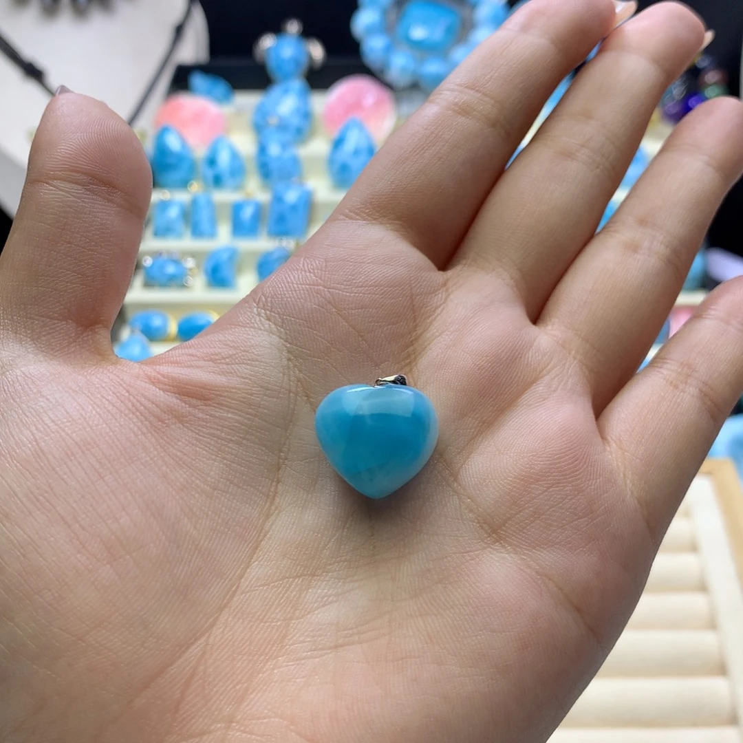 针钠钙石（海纹石）18K金镶嵌颈饰