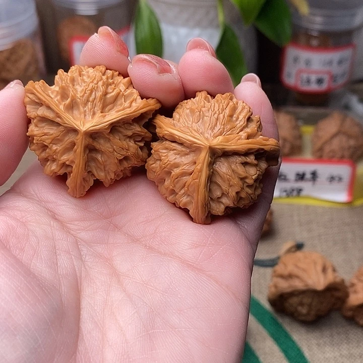 吊坠文玩核桃盘山丁奔