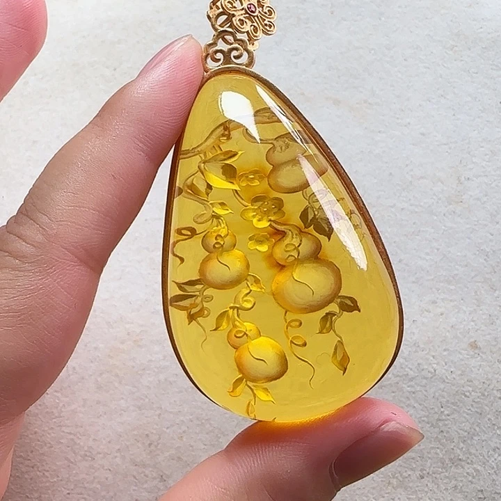 未镶嵌琥珀珠宝奇石