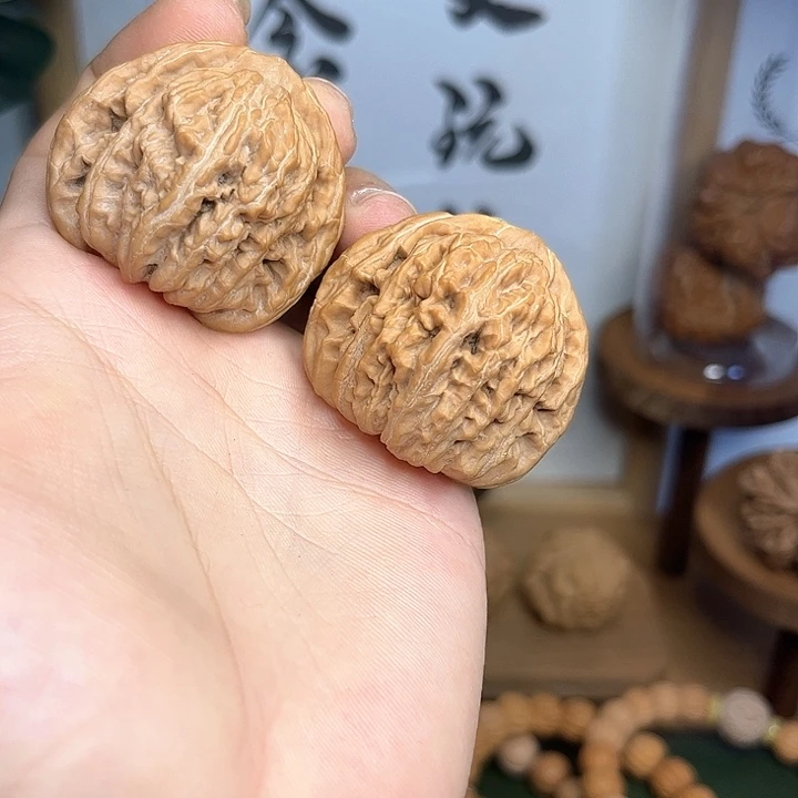 文玩核桃吊坠10号，39楼子全品，