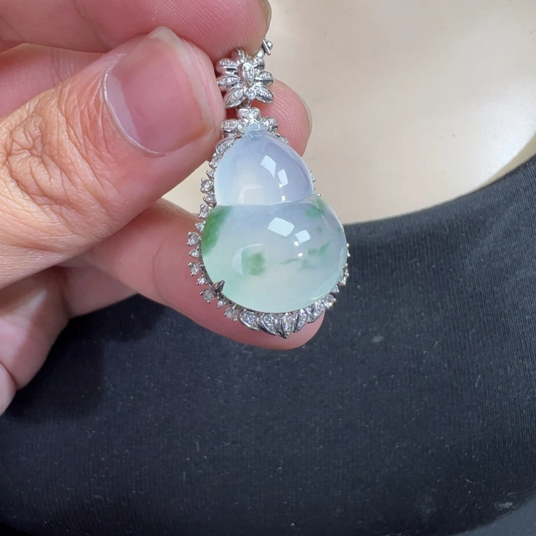 翡翠18K金镶嵌吊坠(不含链)