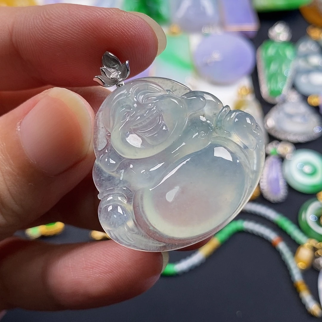 翡翠18K金镶嵌颈饰翡翠