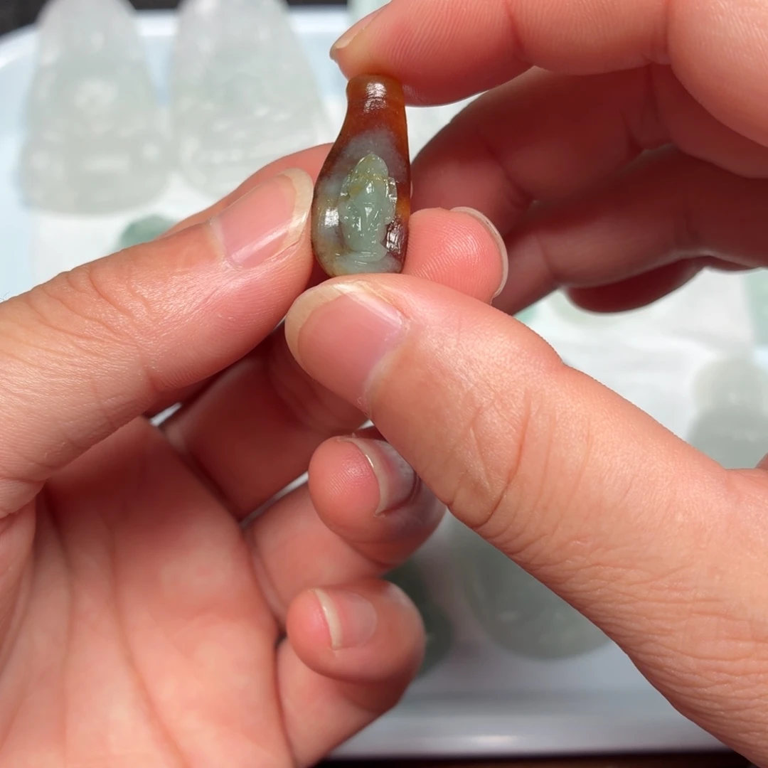 定制翡翠未镶嵌三脚金蟾