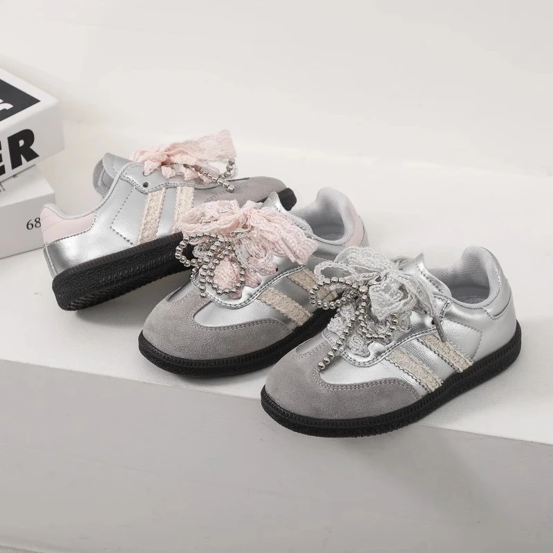 女童板鞋2025春季新款钢珠蕾丝蝴蝶结德迅鞋儿童百搭女孩子休闲鞋