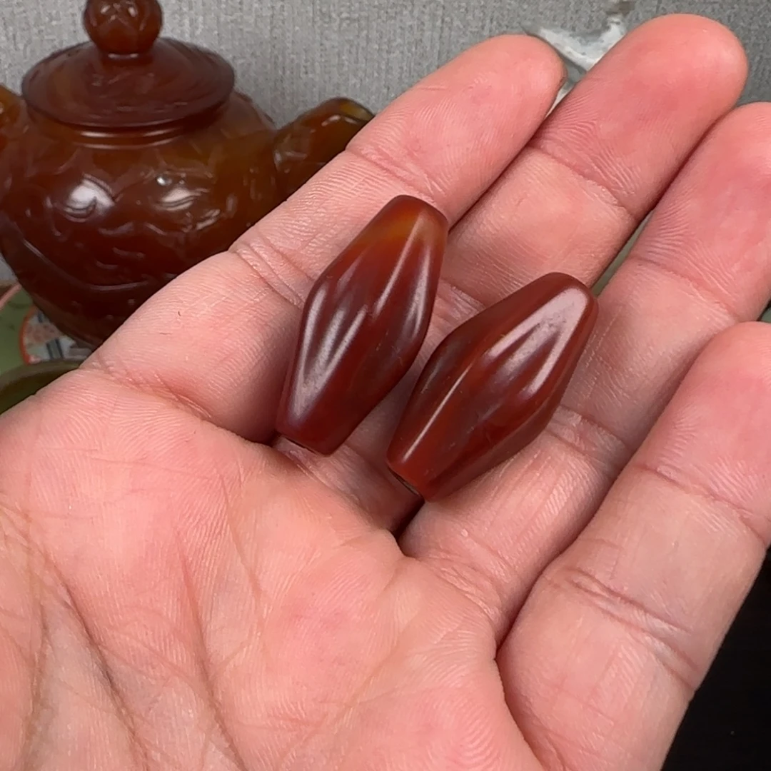 非常精美的脖挂件