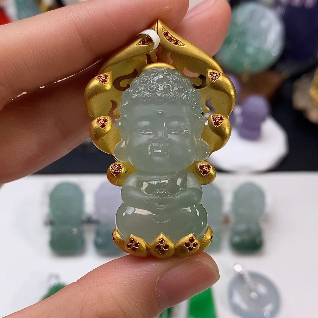 翡翠吊坠(不含链)18K金镶嵌哎*哟