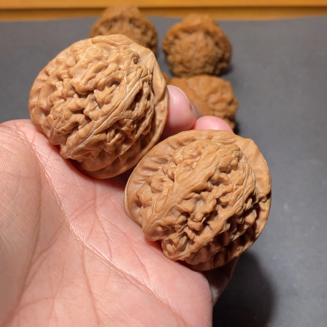 文玩核桃吊坠40红锦鲤全品