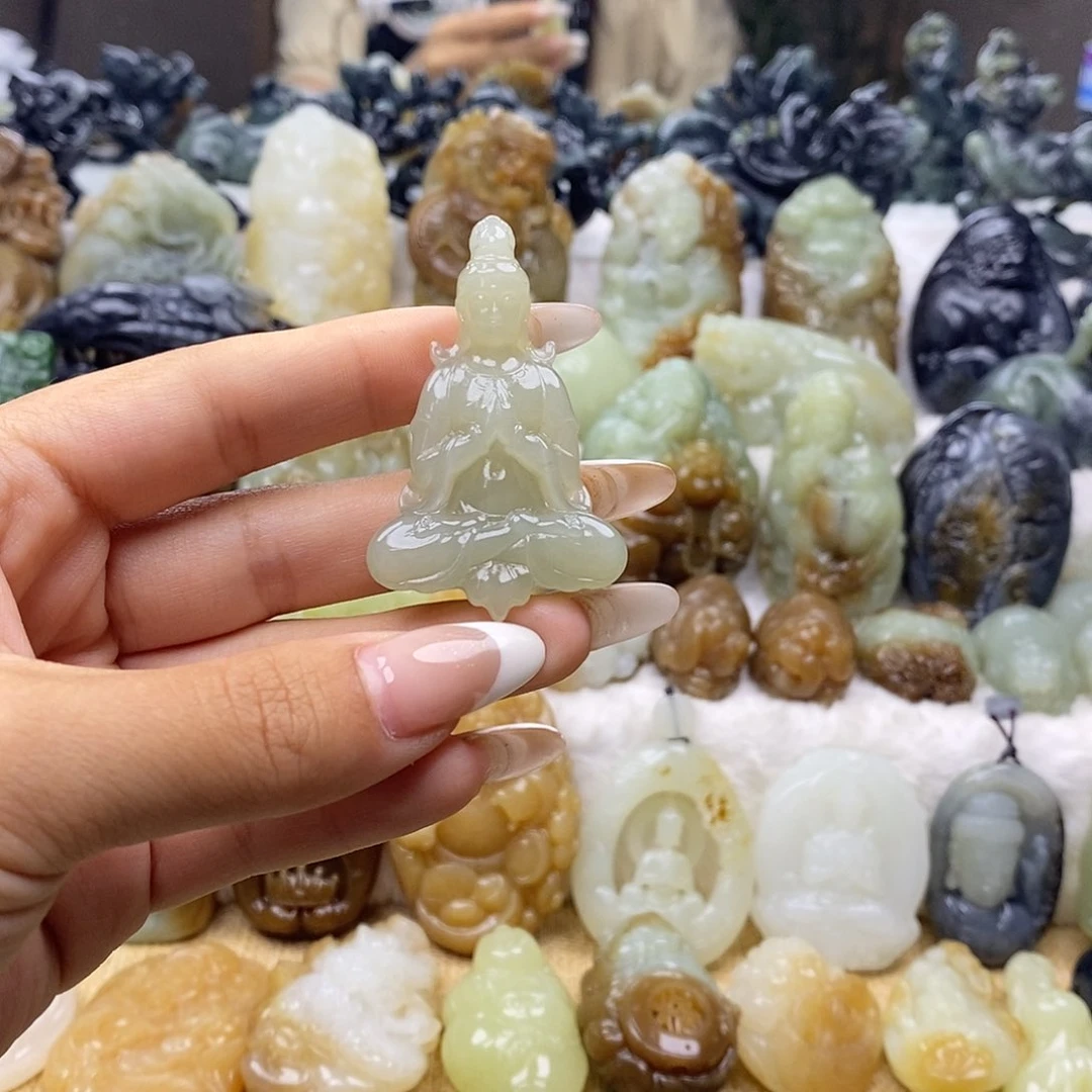 和田玉未镶嵌颈饰