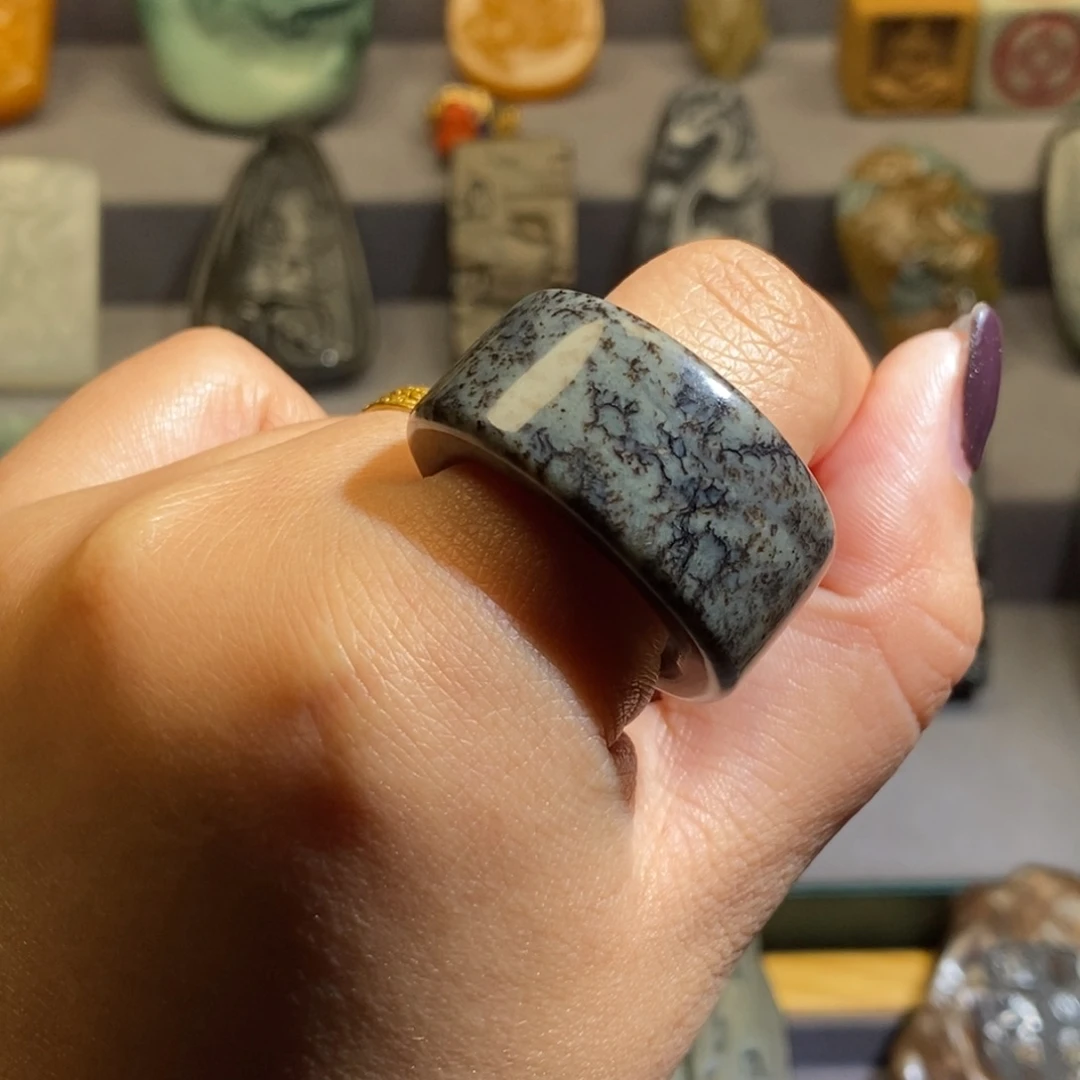 和田玉未镶嵌戒指