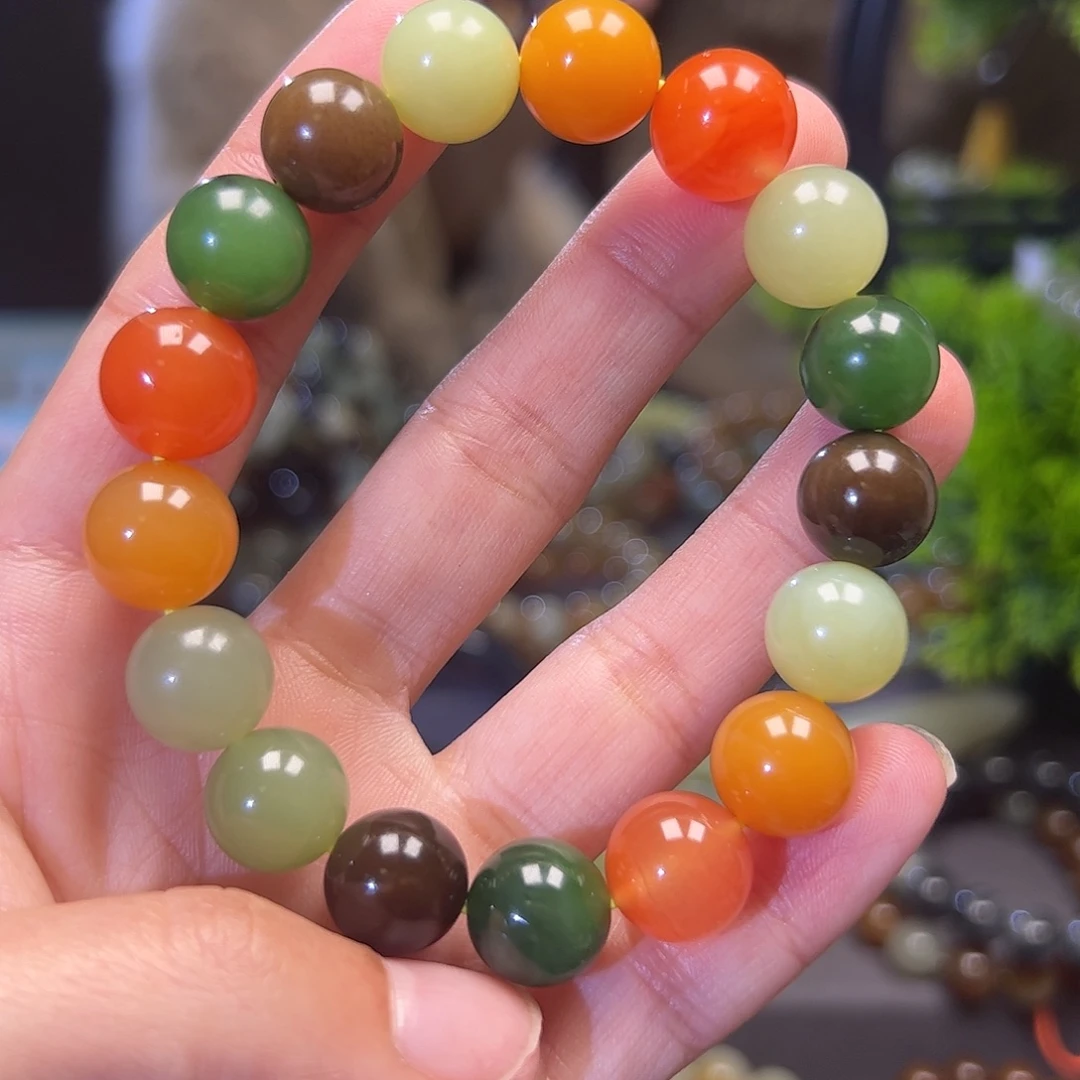 和田玉未镶嵌手串