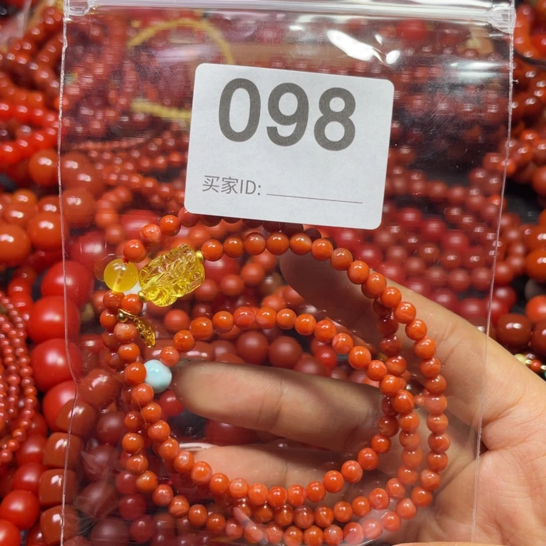 南红玛瑙手链未镶嵌我***姨