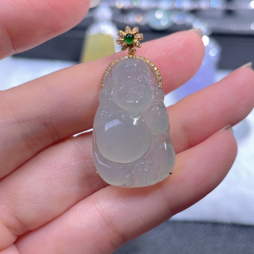 翡翠18K金镶嵌颈饰翡翠