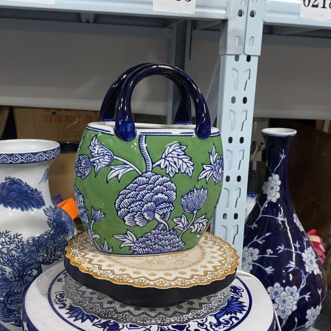 【闪购商品】摆件手提包