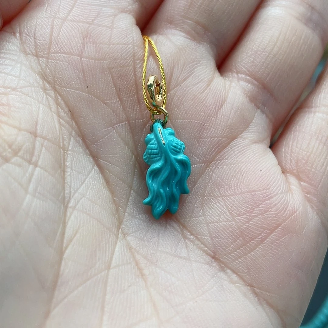 绿松石颈饰未镶嵌