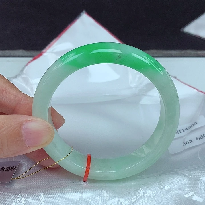 翡翠未镶嵌手镯56圈4906