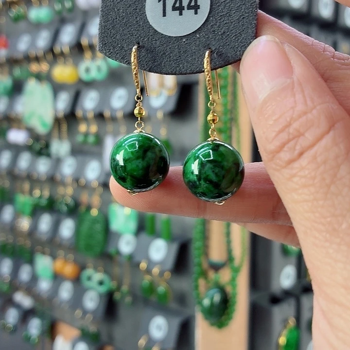 翡翠18K金镶嵌耳饰