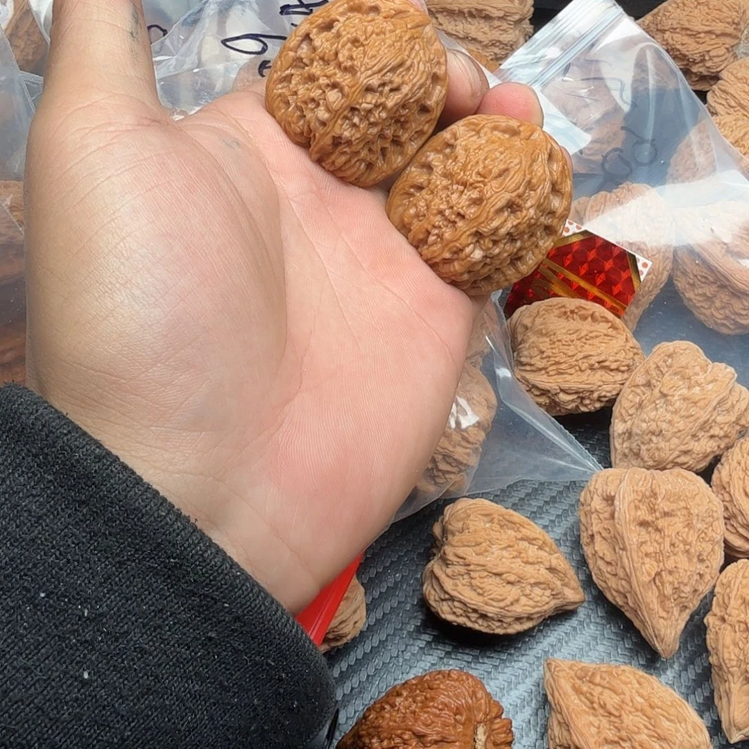 桃核吊坠男僵尸核桃高壮凹的