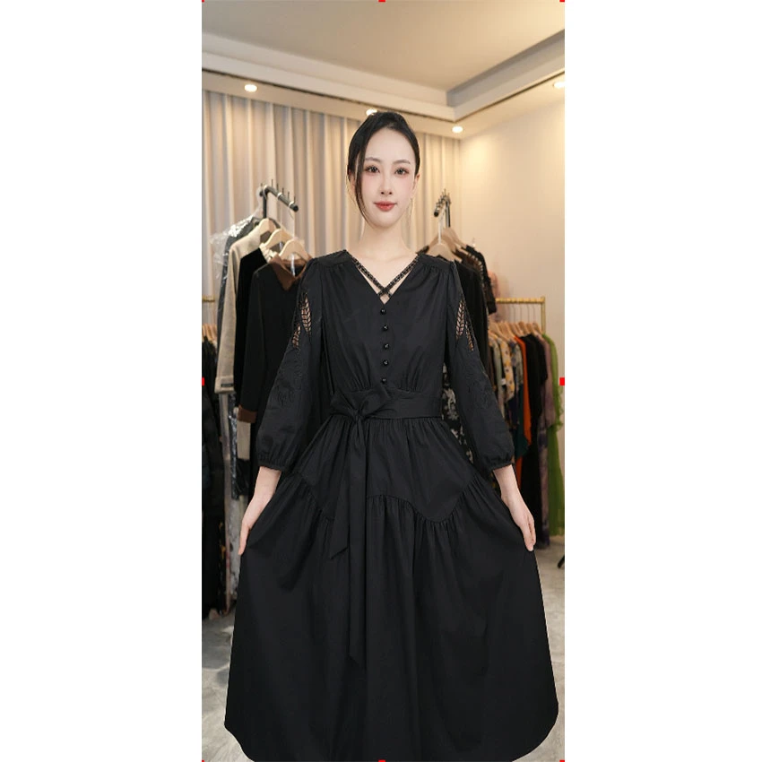 L083 2025春夏新款七分袖设计感镂空V领气质显瘦中长款连衣裙