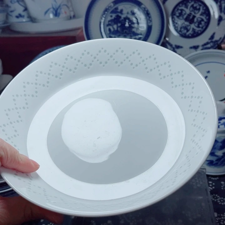 青花玲珑8寸窝盘网格