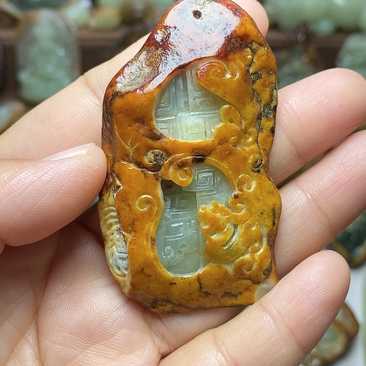 岫岩河磨玉（透闪石质玉）未镶嵌颈饰