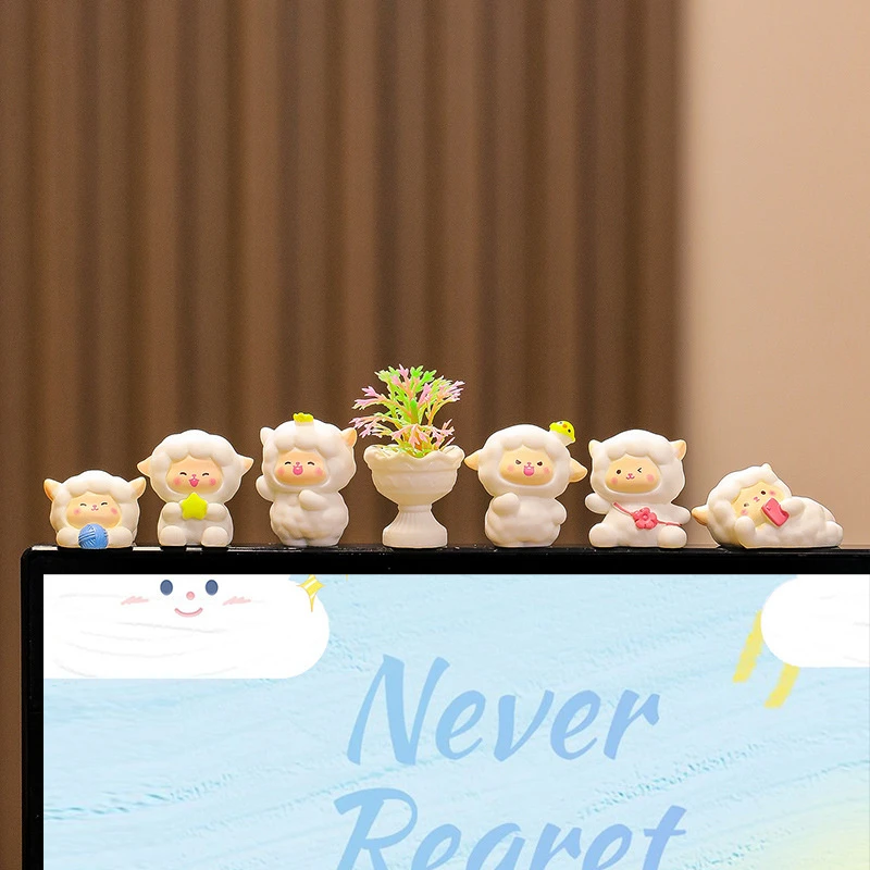 电脑显示屏装饰可爱办公桌新手工摆件迷你卡通公仔办公室好物小ZX