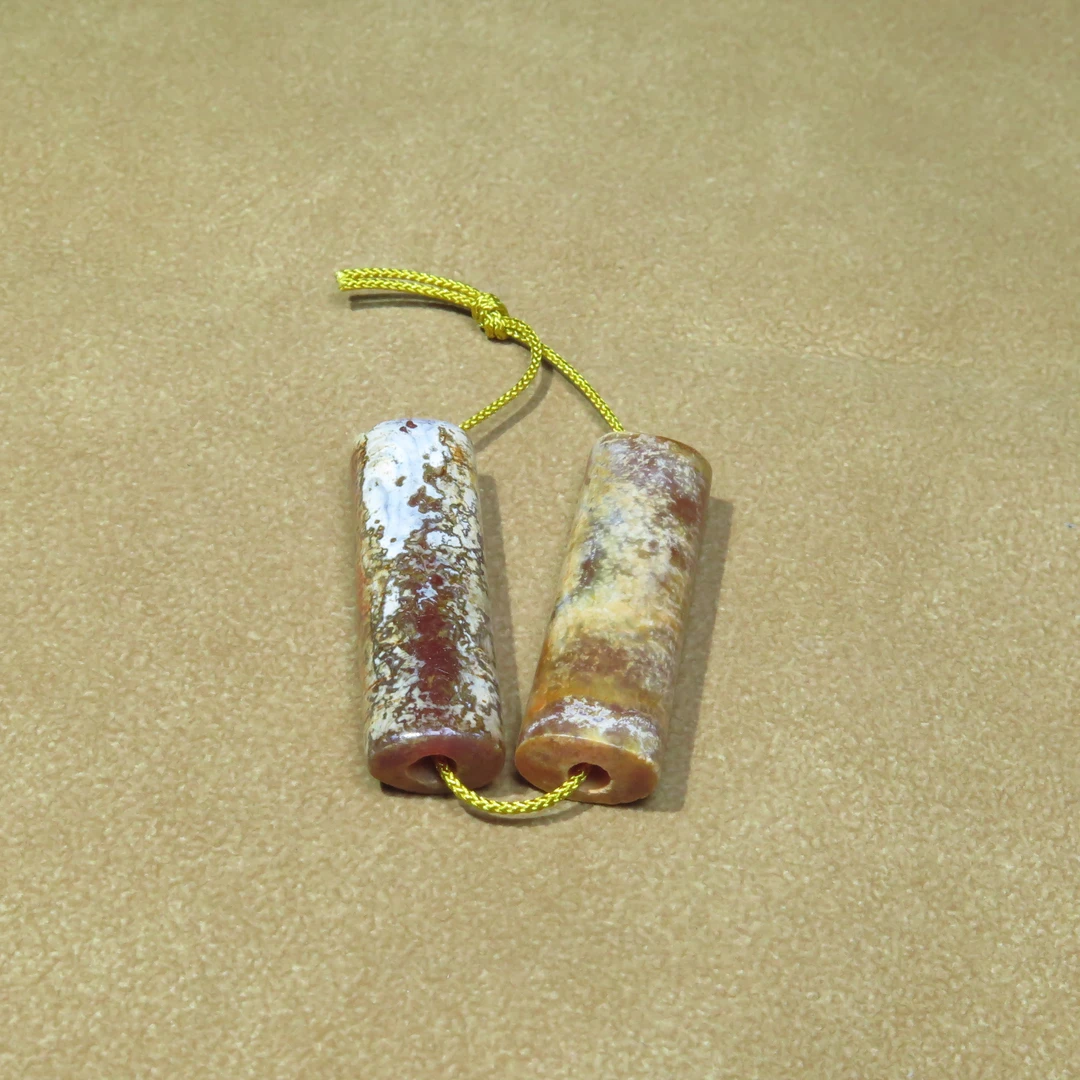 清代玛瑙勒子（一对）/MZ511993/玛瑙/民族文物