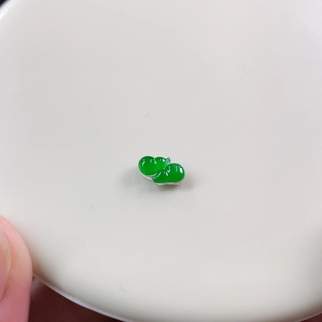 散珠翡翠一对葫芦