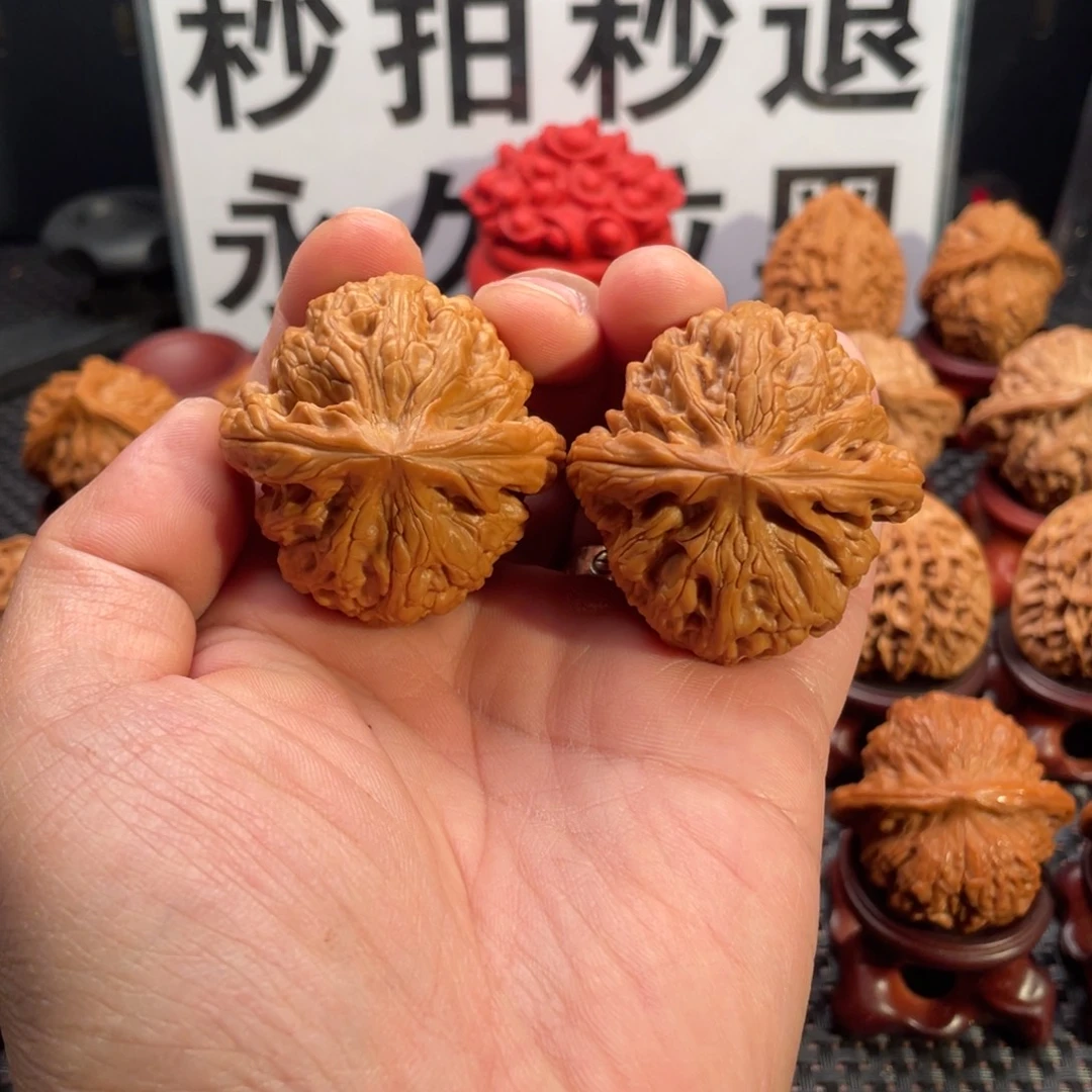 把件文玩核桃全品红锦鲤43