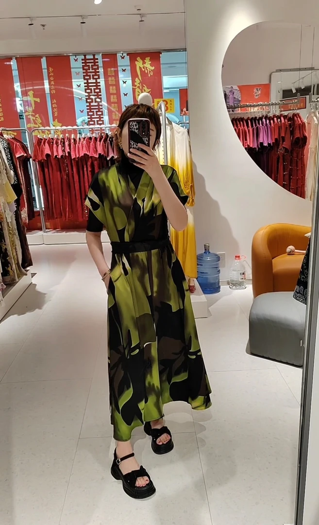 醋酸时尚白搭连衣裙绿色夏季性感