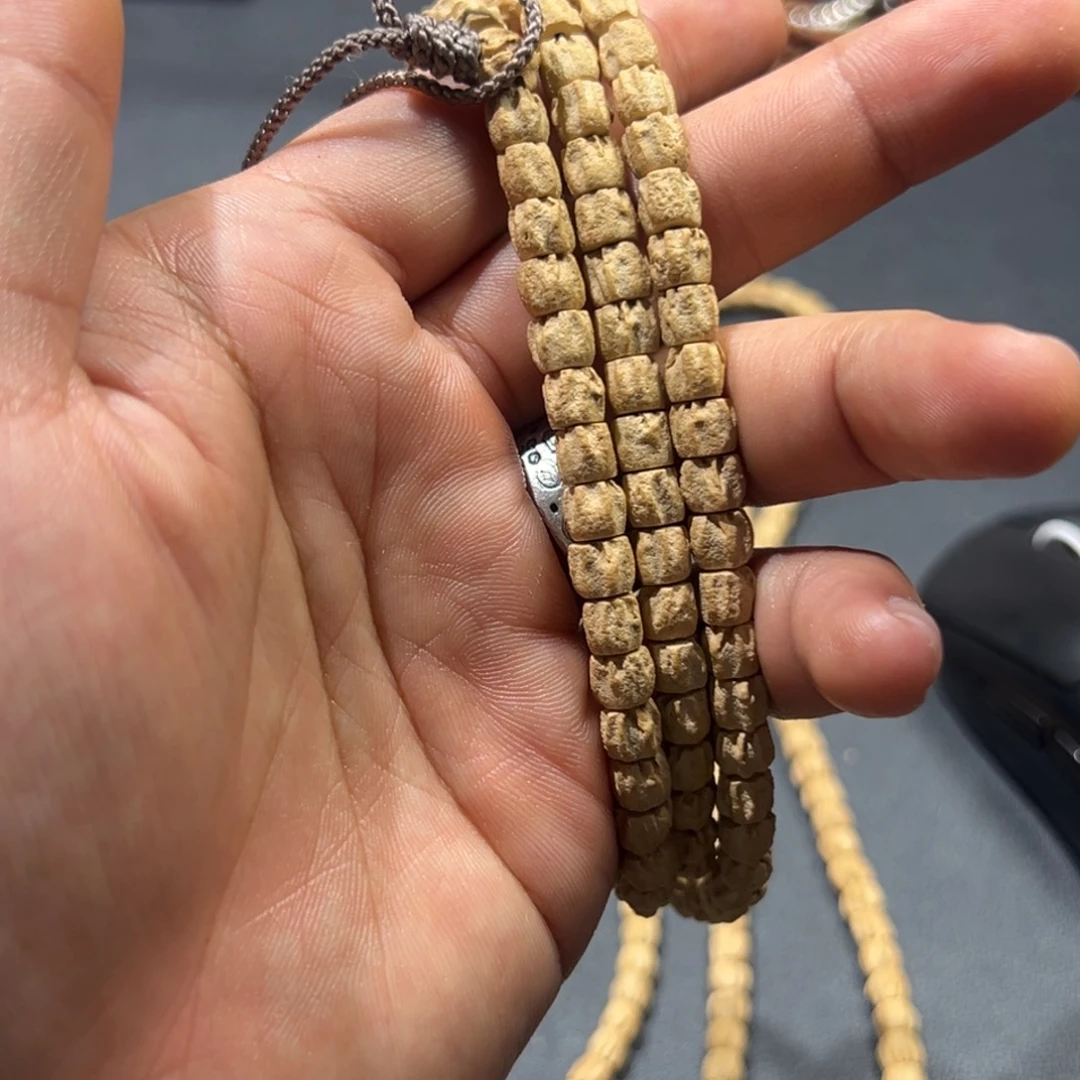 柏香籽/百香籽吊坠B16