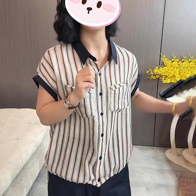 休闲时尚条纹POLO领短袖衬衫女士夏季新款百搭显瘦单排扣撞色小衫