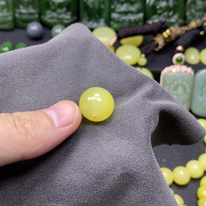 和田玉（黄玉）颈饰未镶嵌{***}