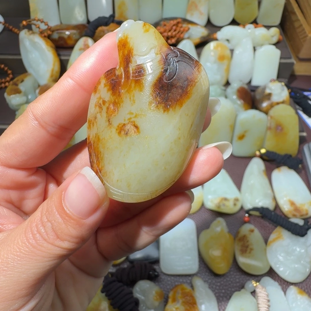 和田玉未镶嵌吊坠(不含链)