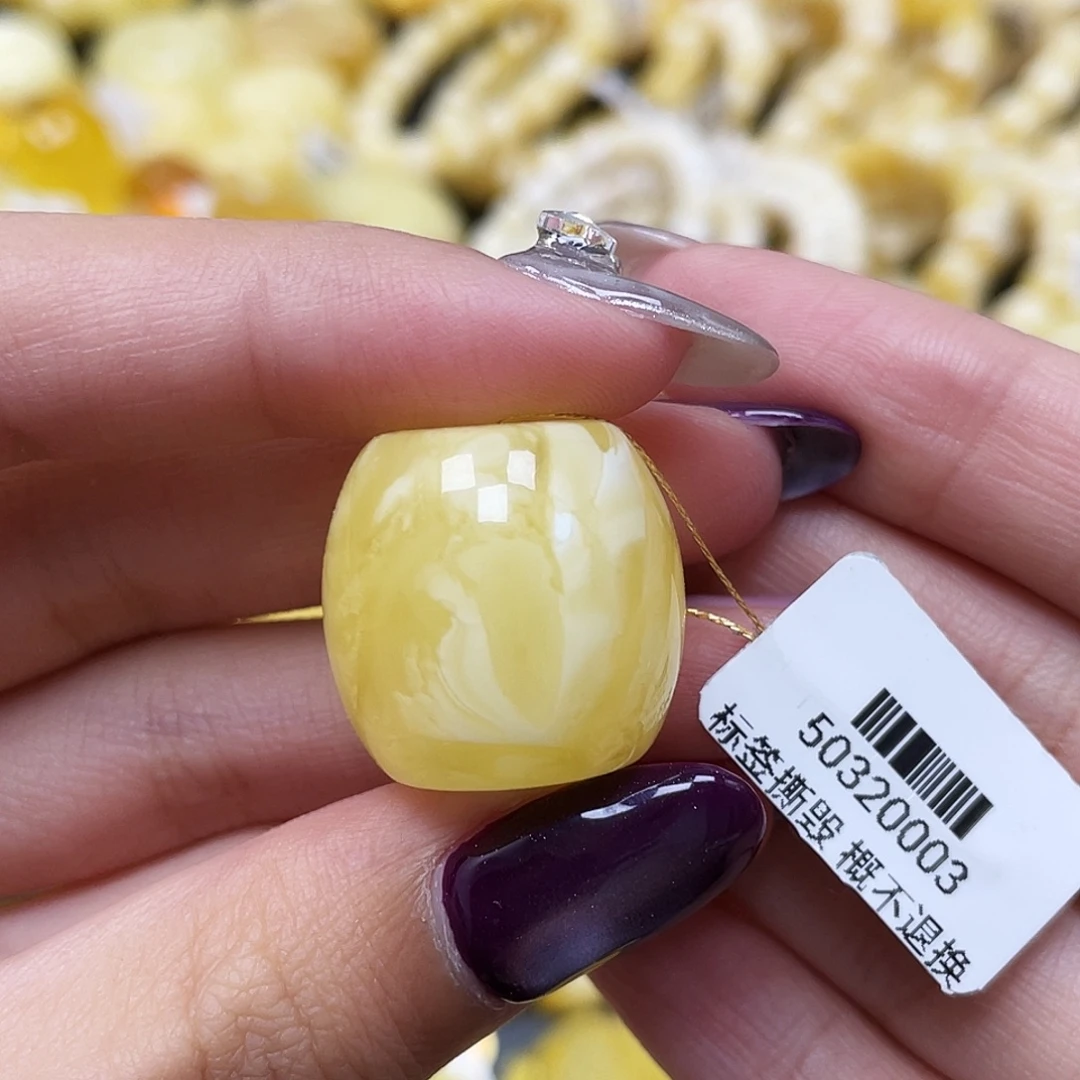 琥珀未镶嵌裸石21.2*20.4mm蜜蜡桶珠