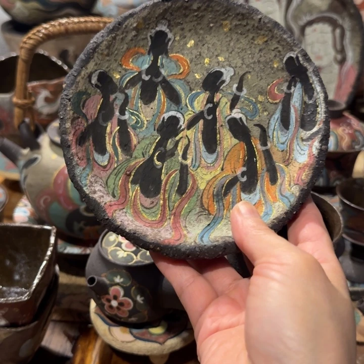 手工制作各种精美陶瓷