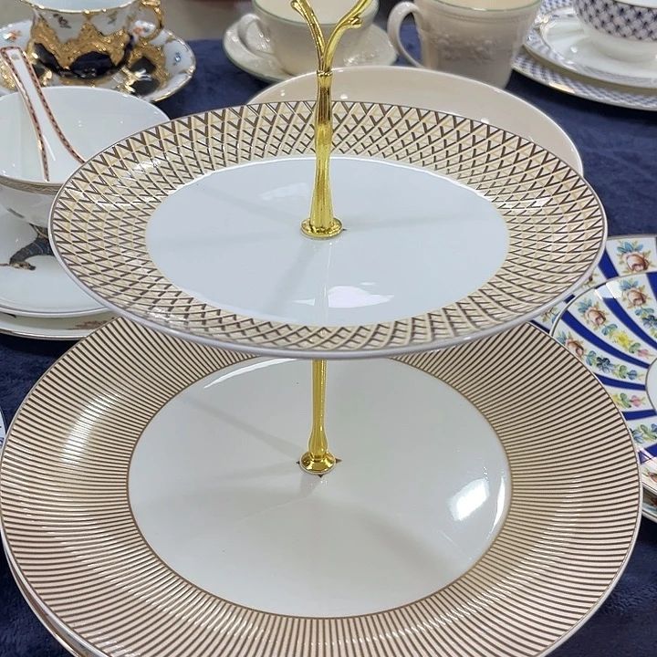 瓷片书斋的主人也在