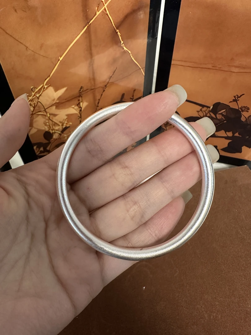 足银银制品 D01古法素圈手镯磨砂款